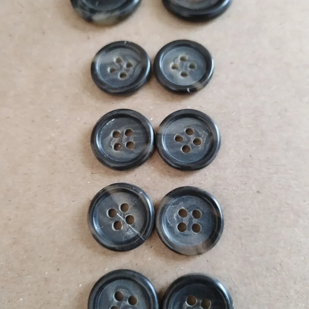 Aquascutum Of‎ London Suit Replacement Buttons Set Of 11 Jacket 2-Big 9-Small